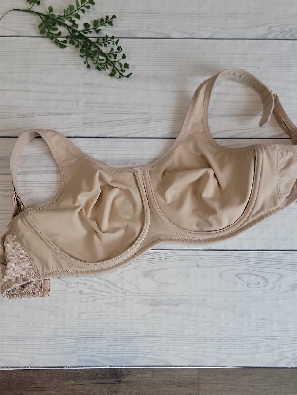 Wacoal Simone Nude Underwire High Impact Sports Bra   - Women Intimates 36DD